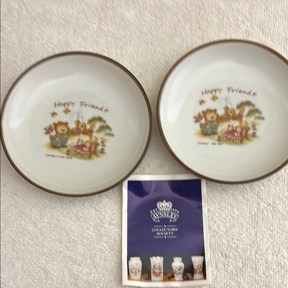 Vansel Happy Friends Ceramic Plate Set - Brown and White